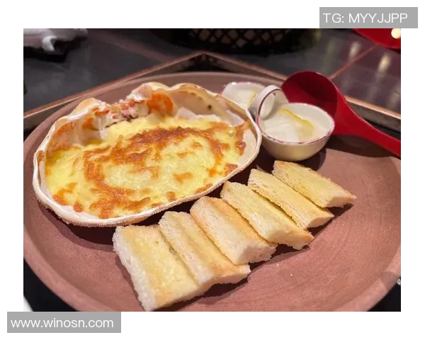 足球明星们的海鲜美食探秘：他们最爱的海味佳肴与健康饮食秘诀